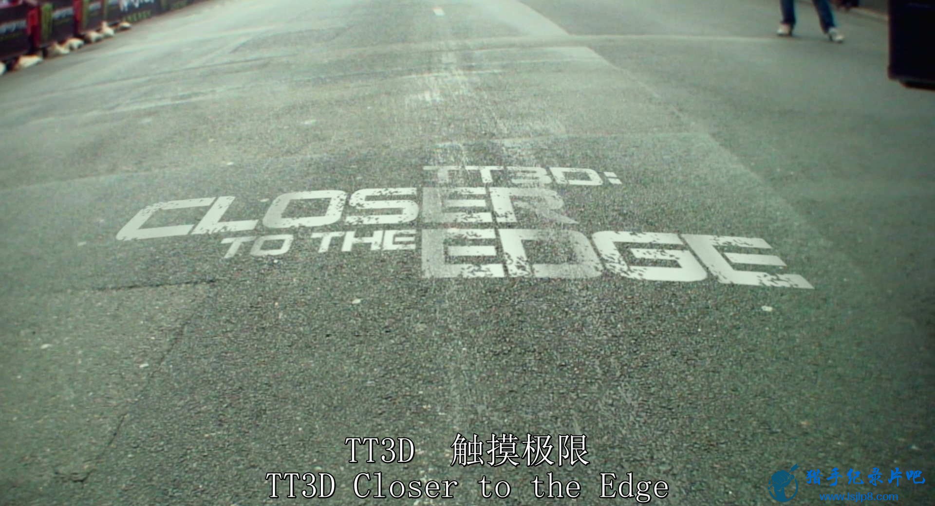 TT3D.Closer.to.the.Edge.2011.1080p.BluRay.x264-PHOBOS.jpg